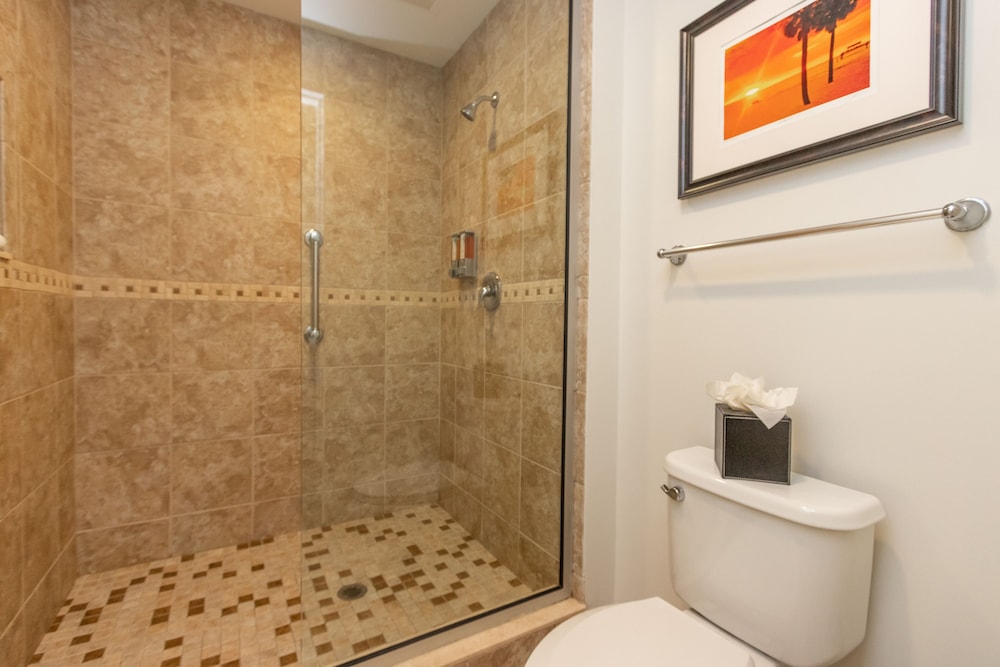 Standard Room, 2 Queen Beds (Island View), photo 6