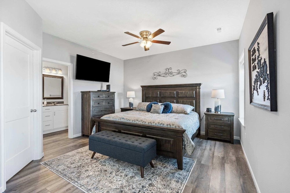 Condo, Multiple Beds, Balcony, Golf View (The View at Stonebridge) photo 3