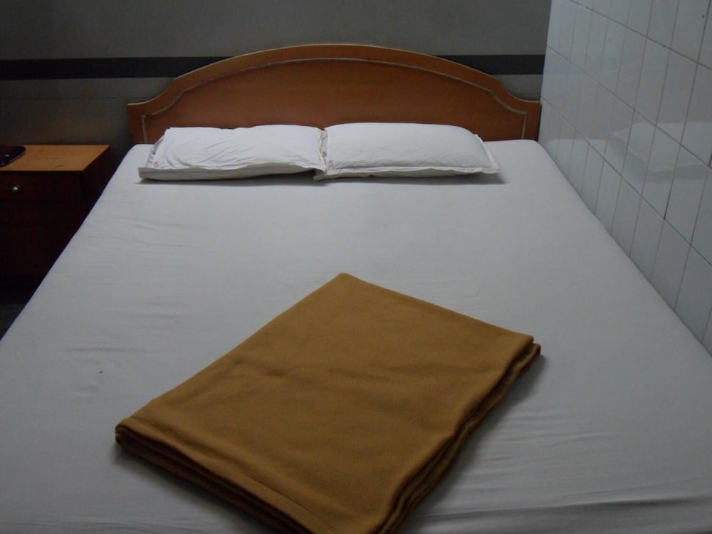 Standard Room (AC) photo 1