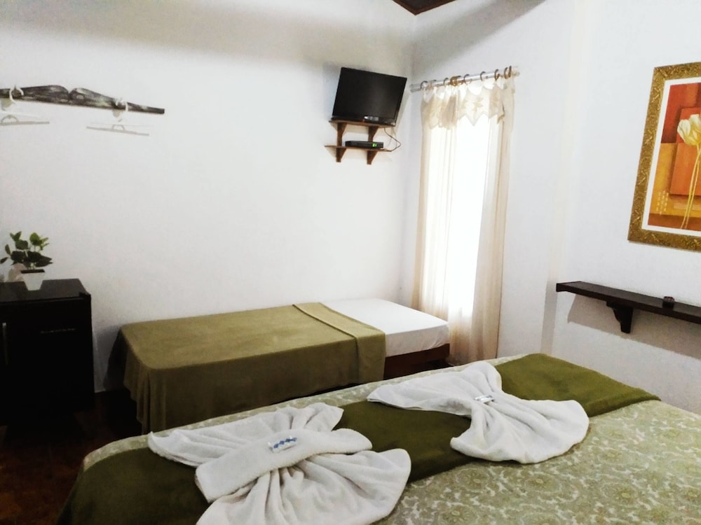 Standard Quadruple Room, Accessible photo 3