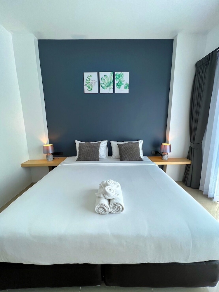 Deluxe Double or Twin Room - Photo 5
