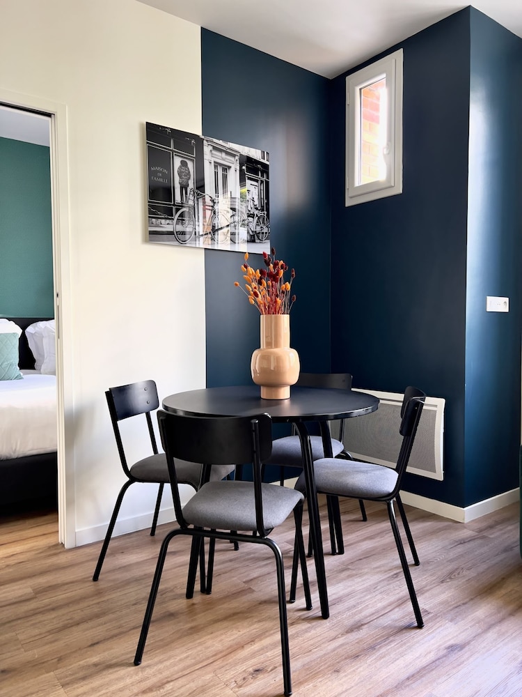 1 Bedroom Apartment with Sofa Bed photo 3