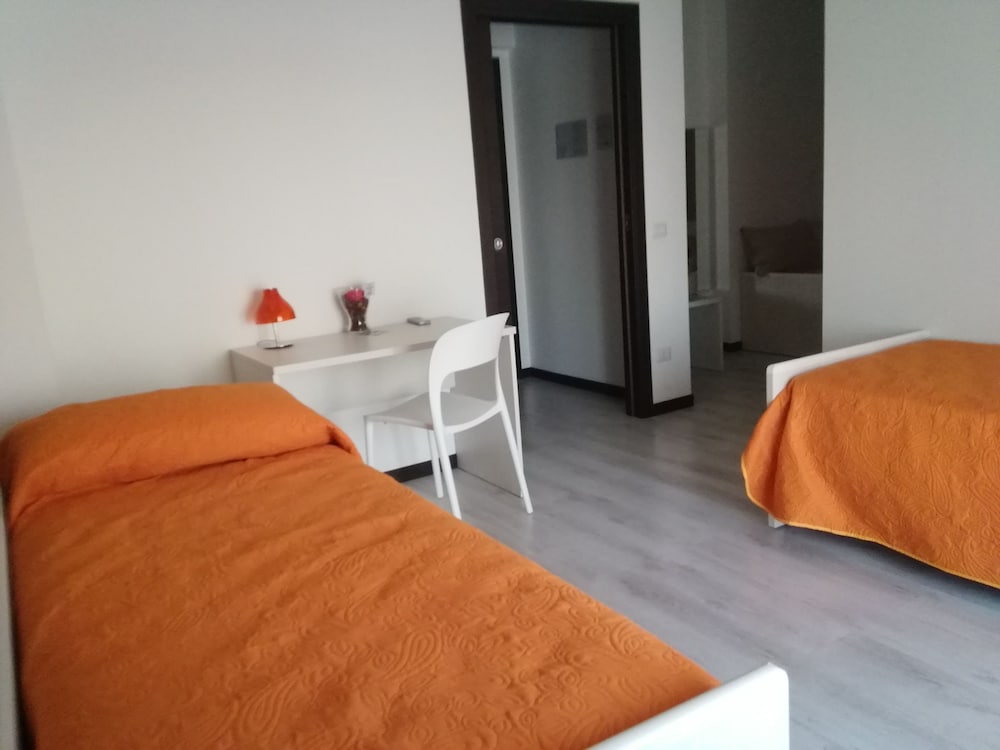 Double Room (Extra 21B)