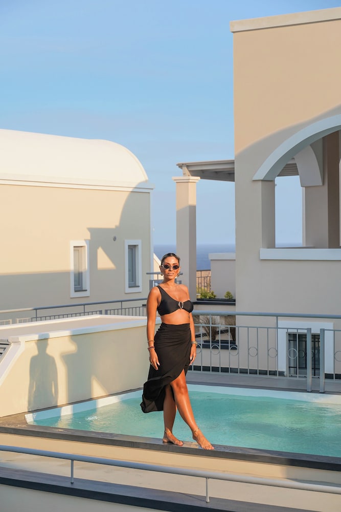 Loft Suite with Caldera View & Shared Pool