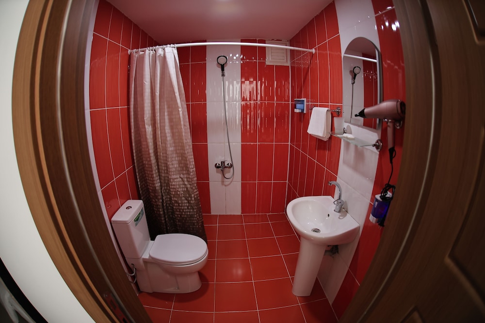 Standard Double or Twin Room - Photo 2
