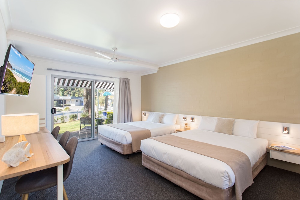Deluxe Twin Room, Kitchenette photo 1