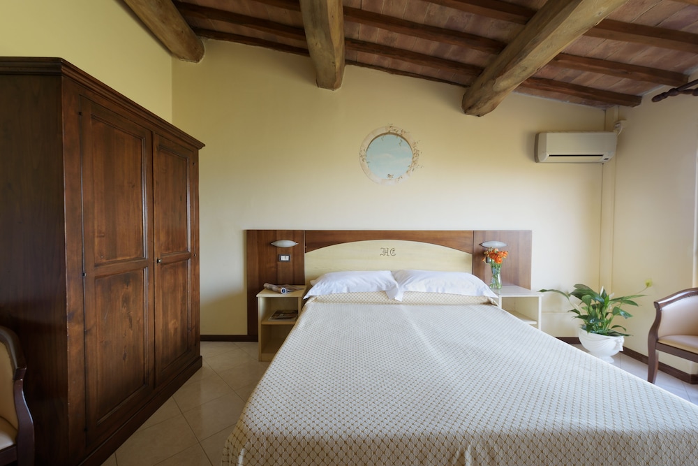 Superior Double or Twin Room - Photo 4