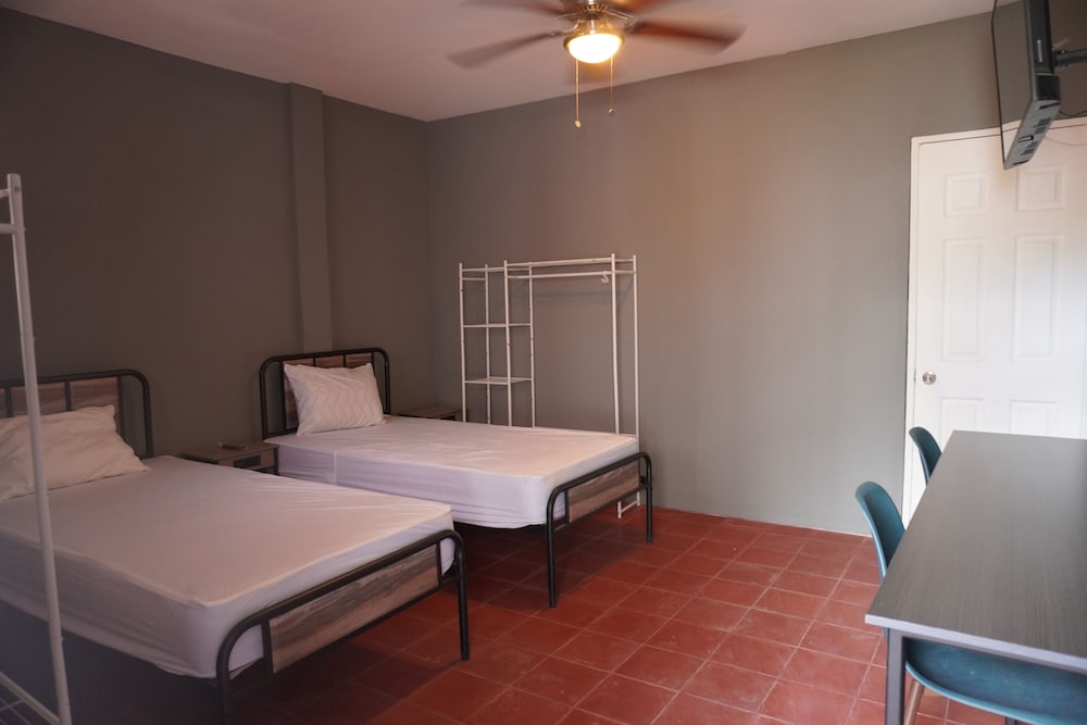 Standard Twin Room photo 3