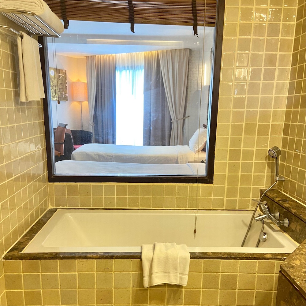 Premier Room - Photo 10