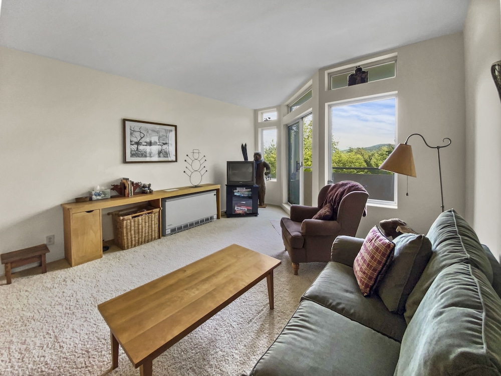 Condo, 1 Bedroom