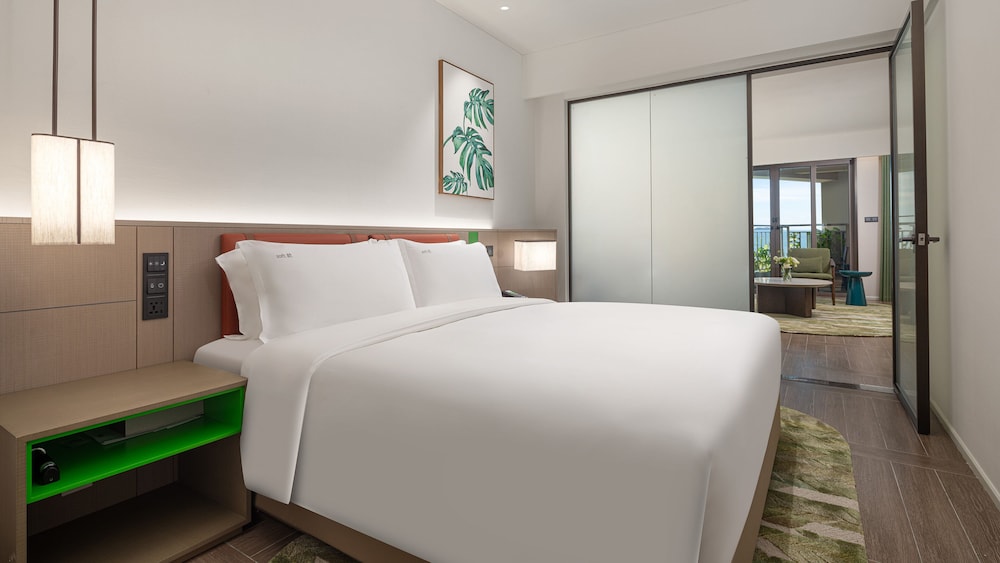 Suite, 2 Bedrooms, Ocean View (High Floor) - Photo 4