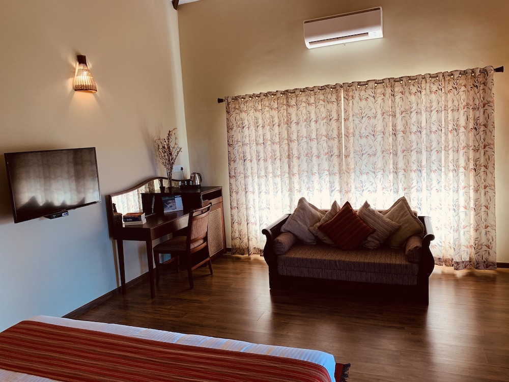 Deluxe Room, 1 Bedroom - Photo 3