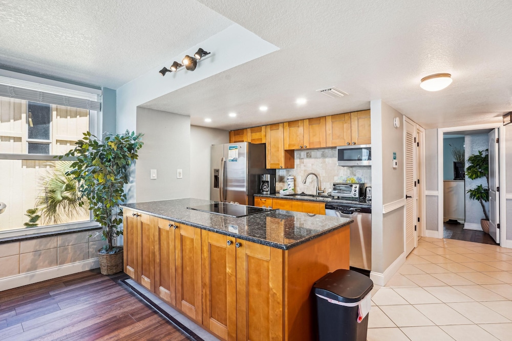 Condo, Multiple Beds (Madeira Vista 201) photo 1
