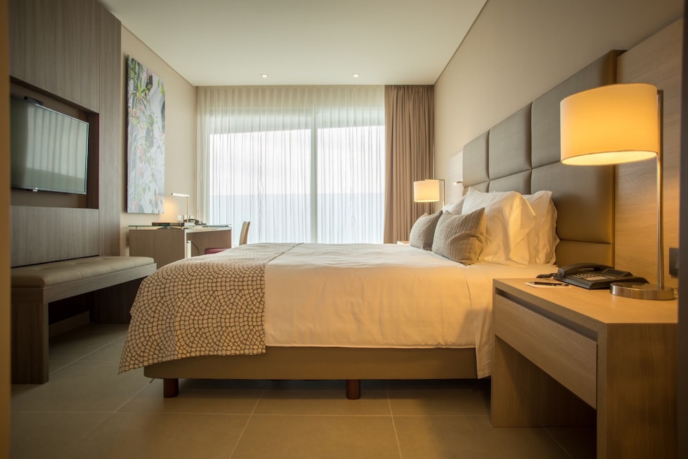 Junior Double Room, 1 King Bed with Sofa bed (Junior Suite King Bed) photo 2