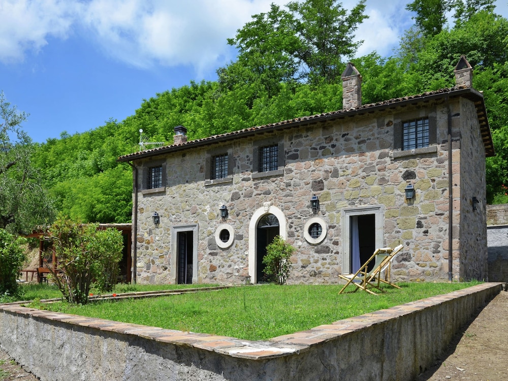 Villa photo 1