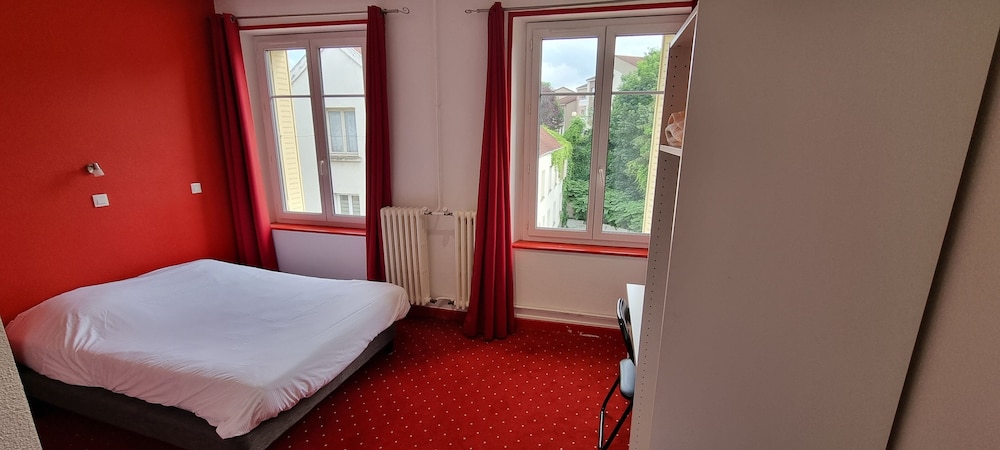 Triple Room with Ensuite Bathroom photo 3