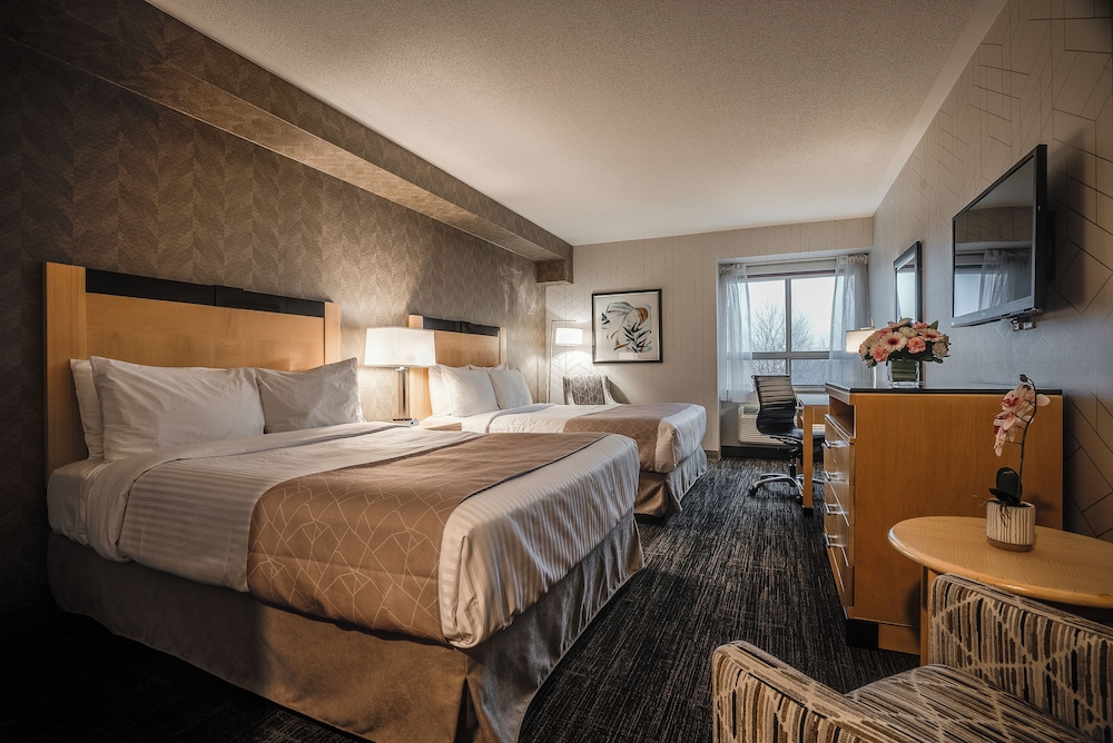 Standard Room with 2 queen beds photo 2