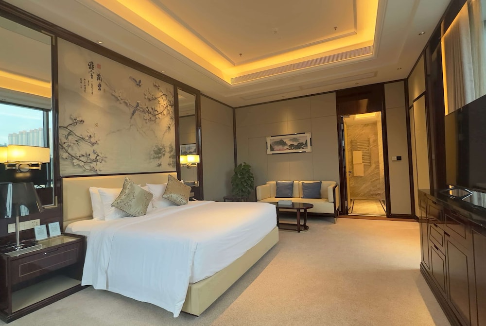 Club Suite (Grand) - Photo 3