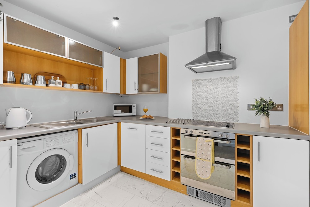 Super Stylish 2bed 2bath Apartment in Nottingham City - Free Parking, Zdjęcie 28