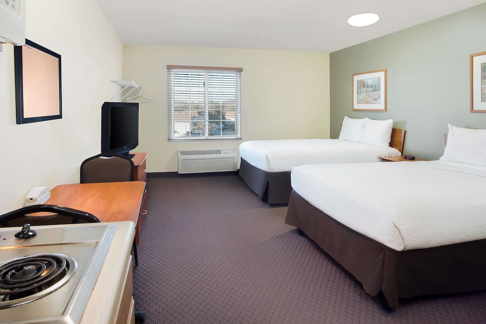 Suite, 2 Queen Beds, Accessible, Non Smoking photo 2