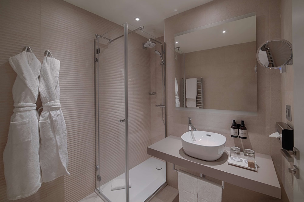 Standard Room - Photo 4