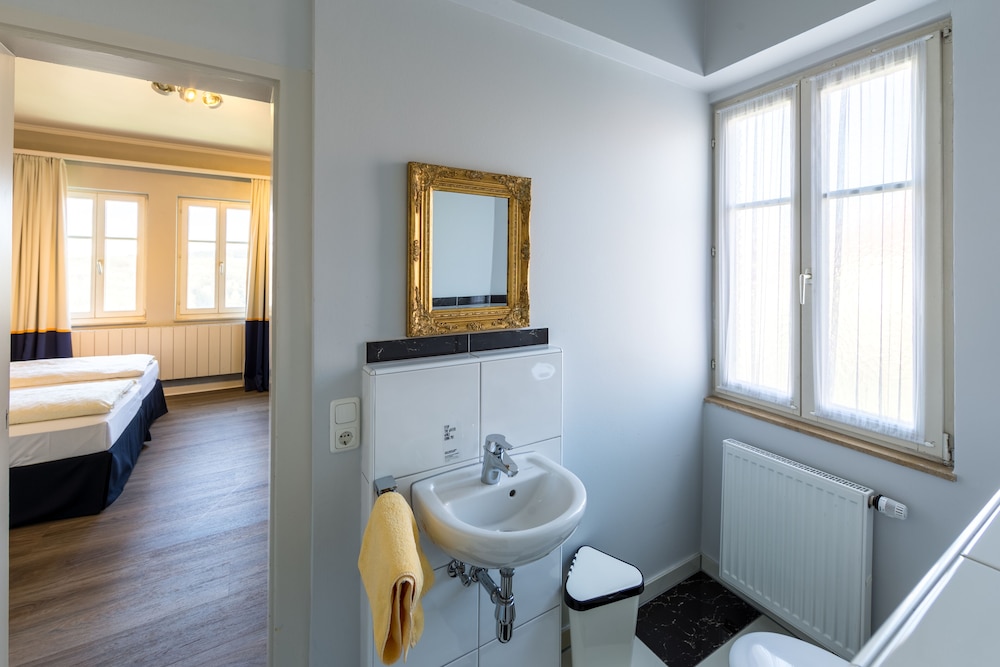 Taubertal bay window room - Photo 10