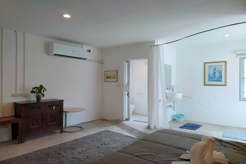 Penthouse - Photo 18