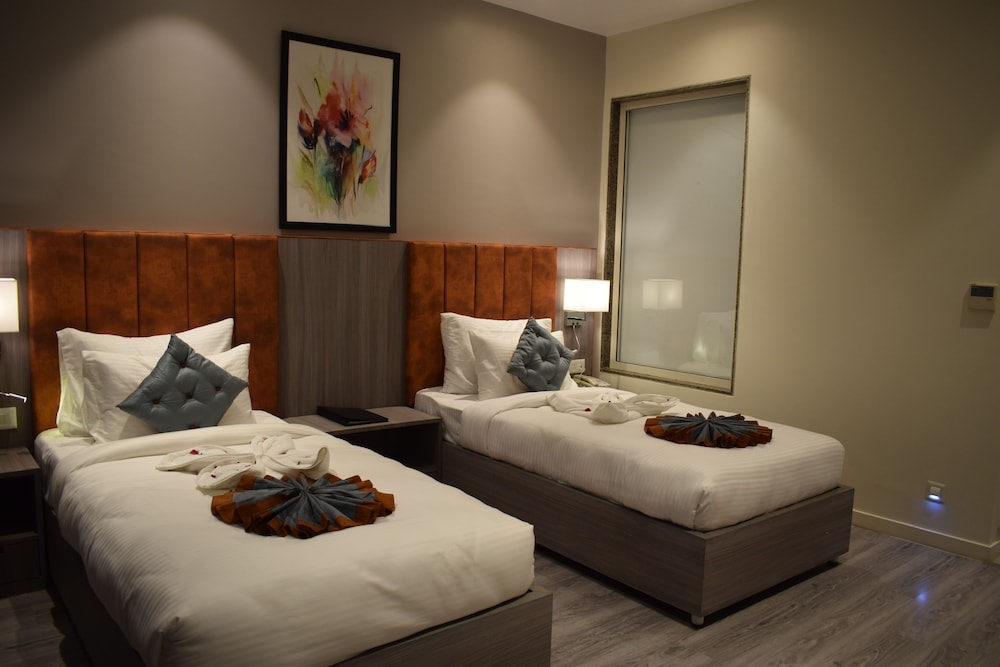 Deluxe Twin Room - Photo 1