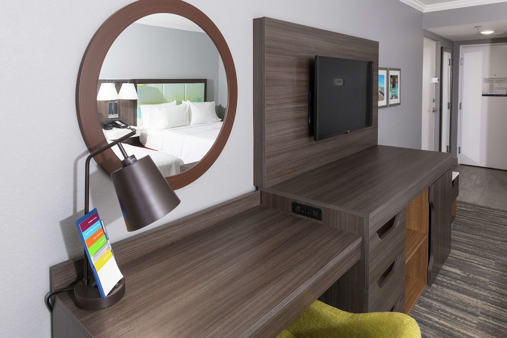 Room, 2 Queen Beds, Non Smoking (Beach Side) photo 2