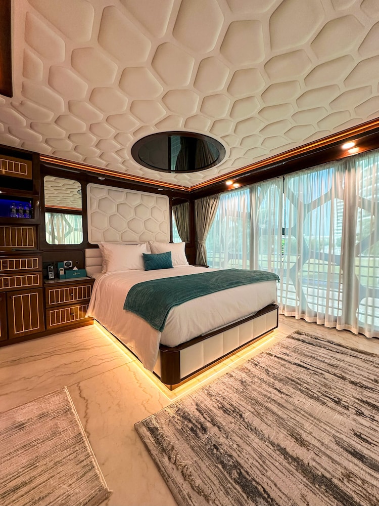 Elite Double Room, Balcony, Sea View photo 2