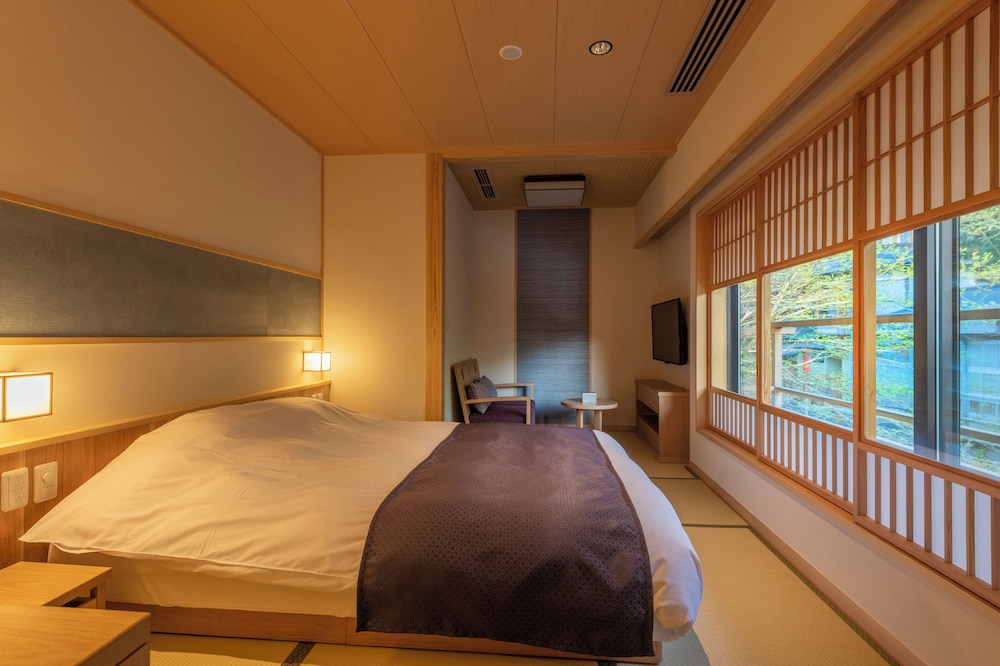 Luxury Double Room, 1 Double Bed, Private Bathroom (Adult Only) photo 1