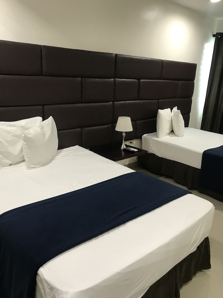 Standard Room, 2 Double Beds photo 1