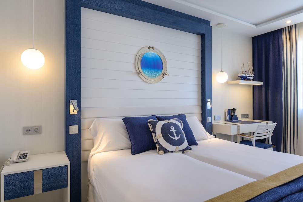 Deluxe Double Room - Photo 2