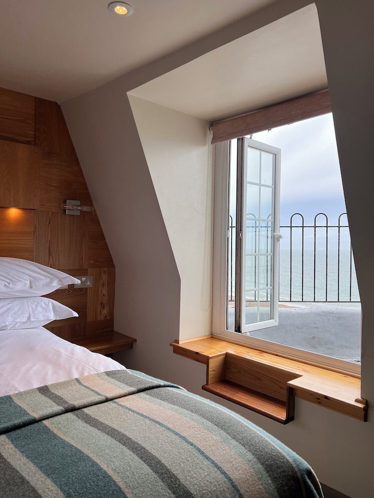 Deluxe Double Room, 1 Double Bed, Sea View photo 3