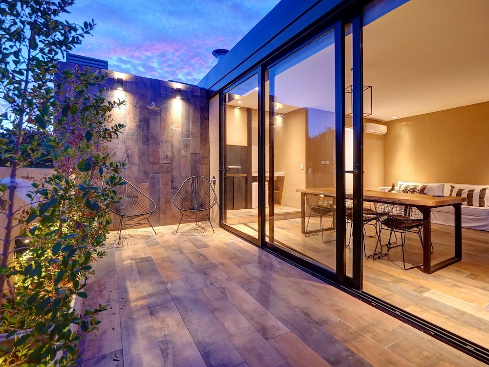 Exclusive Apartment photo 2
