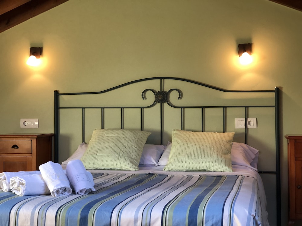 Apartment, Multiple Bedrooms