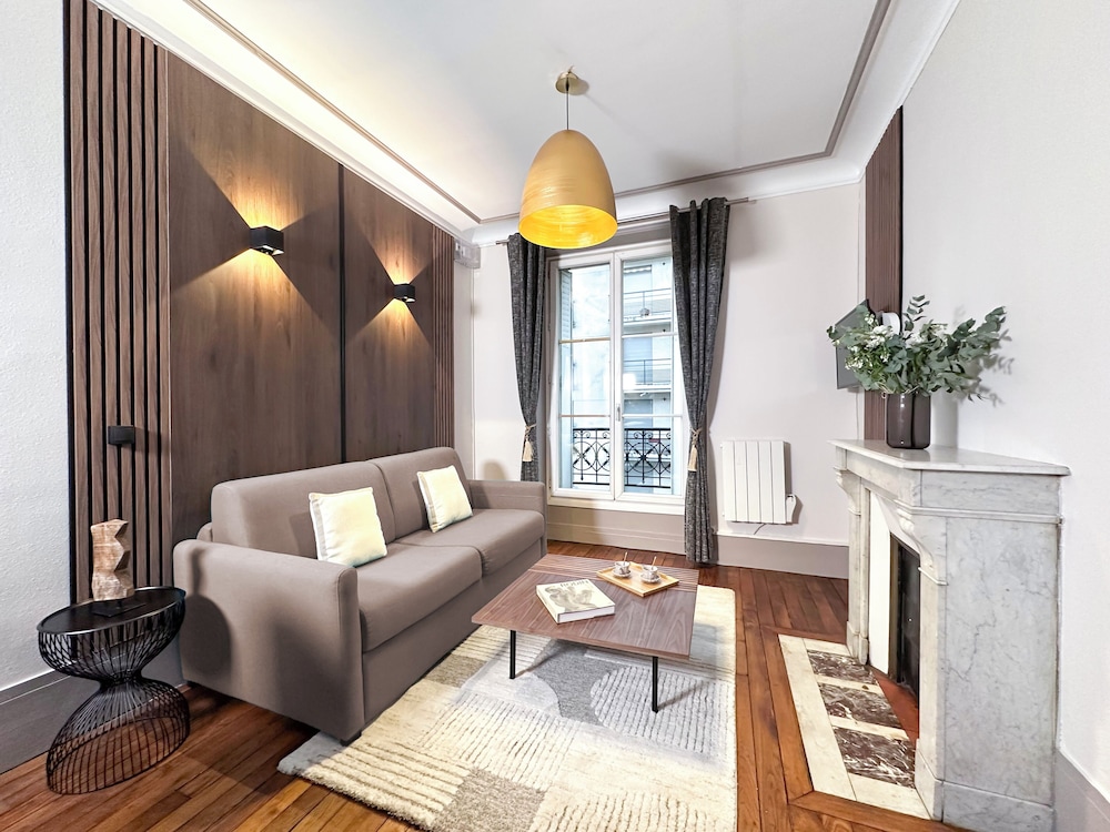 Signature Apartment, Courtyard View