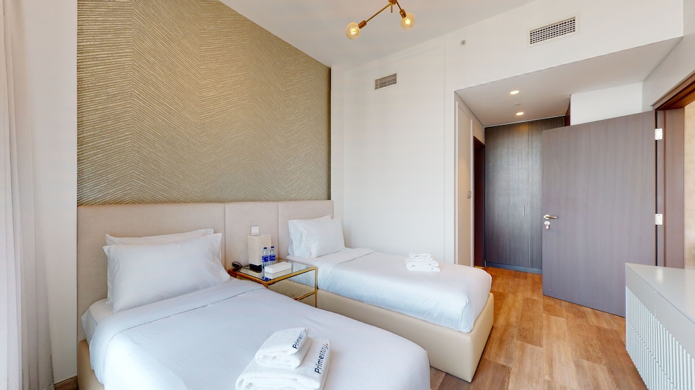 Deluxe Apartment, 2 Bedrooms, Pool Access photo 3