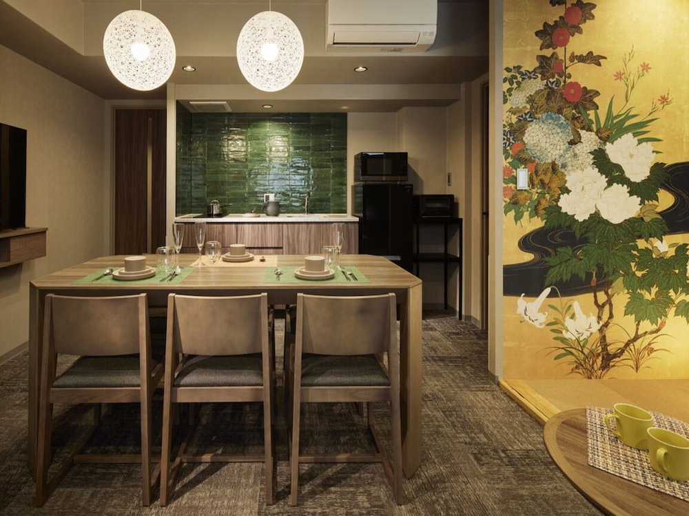 Deluxe 1BR with 6beds (with Tatami Room), Non Smoking