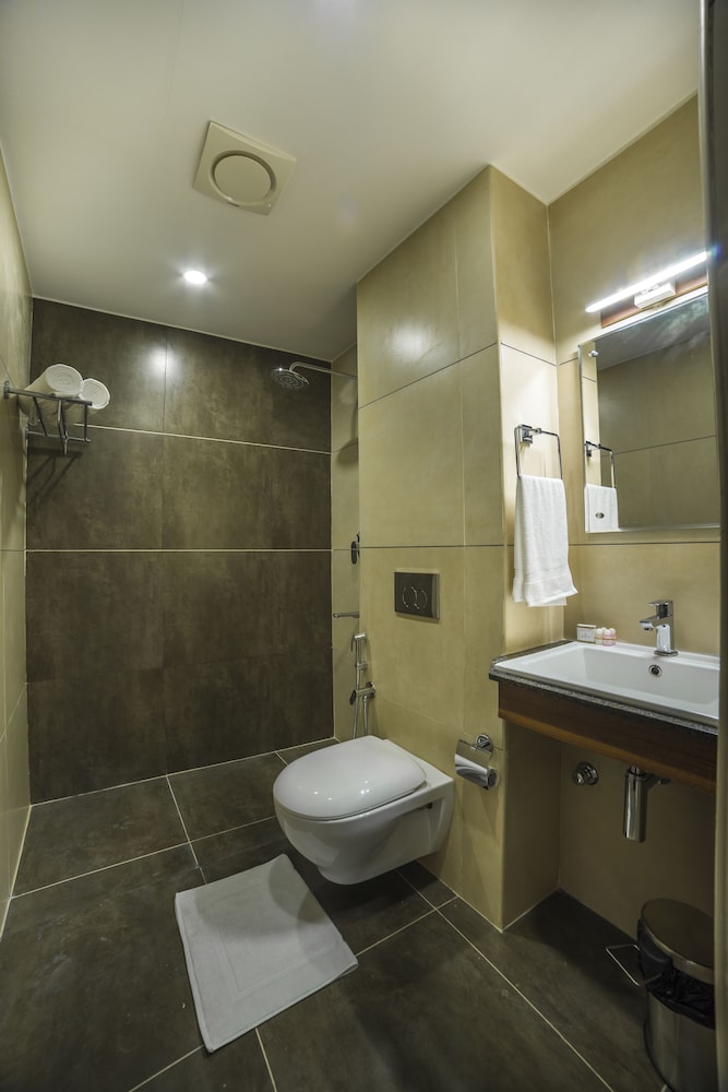 Deluxe Double Room, 1 Double Bed photo 3