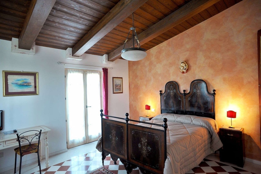 Executive Double Room photo 2