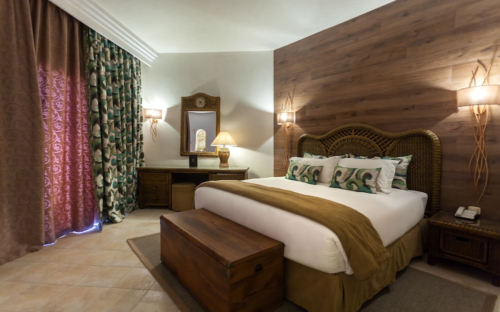 Family Triple Room - Photo 1