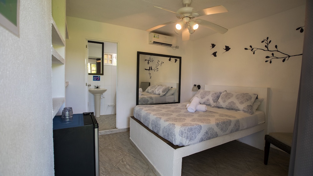Double Room - Photo 2