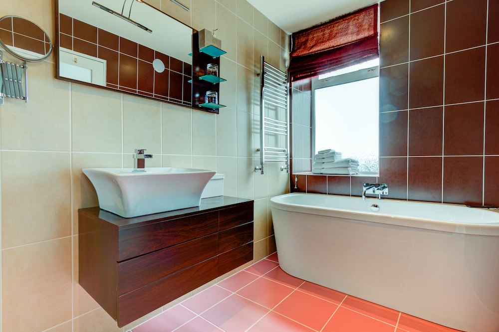 Double Room, Ensuite (Four Poster) photo 3