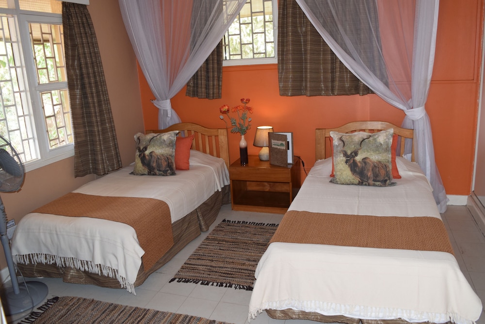 Twin Room, Private Bathroom