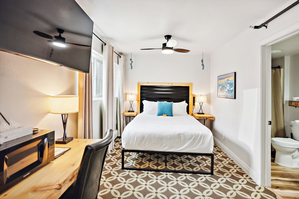 Standard Double Room, 2 Queen Beds, Non Smoking