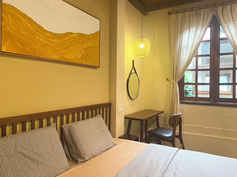 Romantic Double Room, Private Bathroom, Garden View photo 2