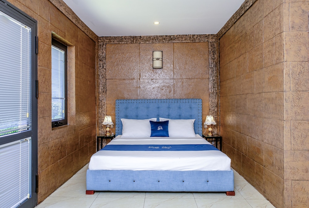 Deluxe Room with Garden View - Photo 2