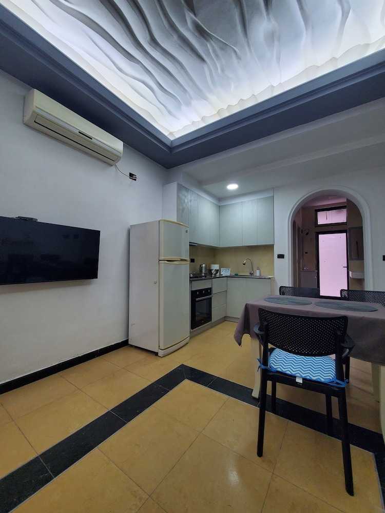 Luxury Shared Dormitory, Non Smoking, Patio