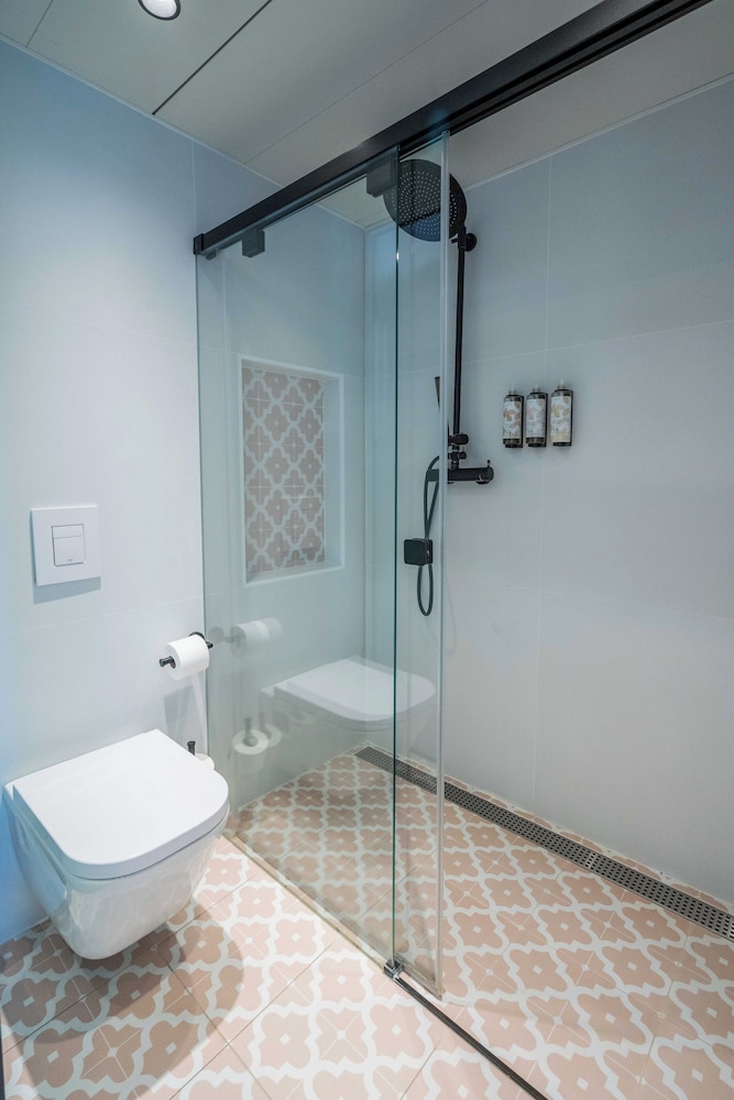 Double Room - Photo 6